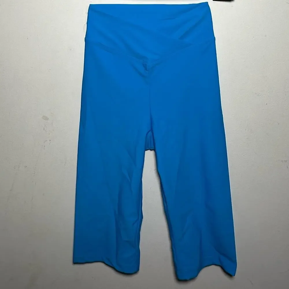 SET Theatricals dance 2 piece Purple blue Dancewear Crop Top Biker Shorts XS NWT